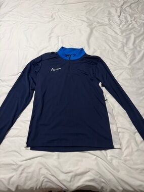 Nike Black Quarter-Zip Top with Light Blue Collar and Yellow Back